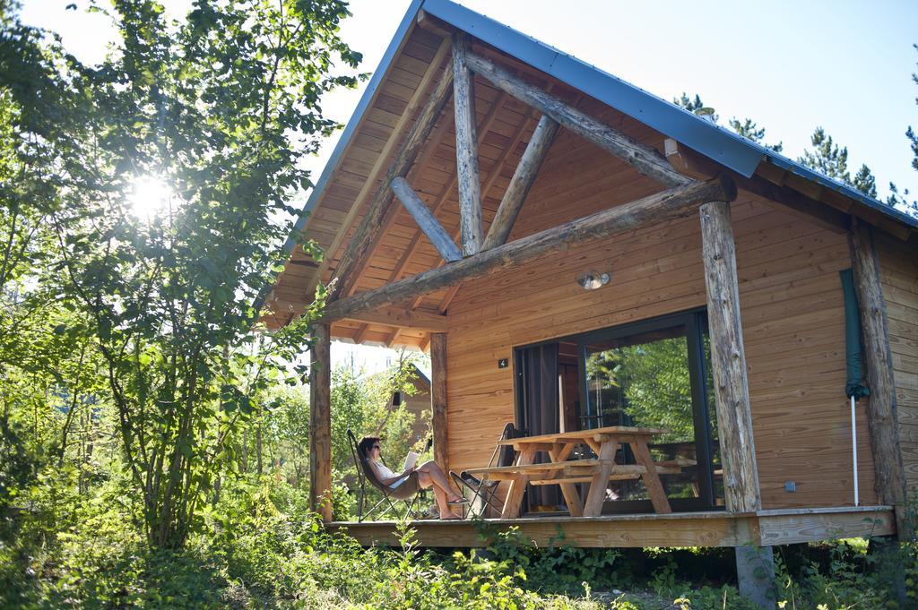 Village Huttopia Lanmary Antonne-et-Trigonant Buitenkant foto